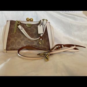 Coach Dreamer 21 Kisslock